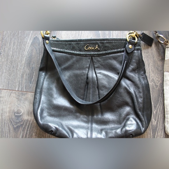 Coach crossbody bag - Picture 1 of 1